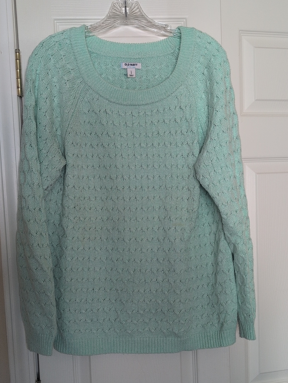 Old Navy Women's Mint Green Scoop Neck Cable Knit Sweater